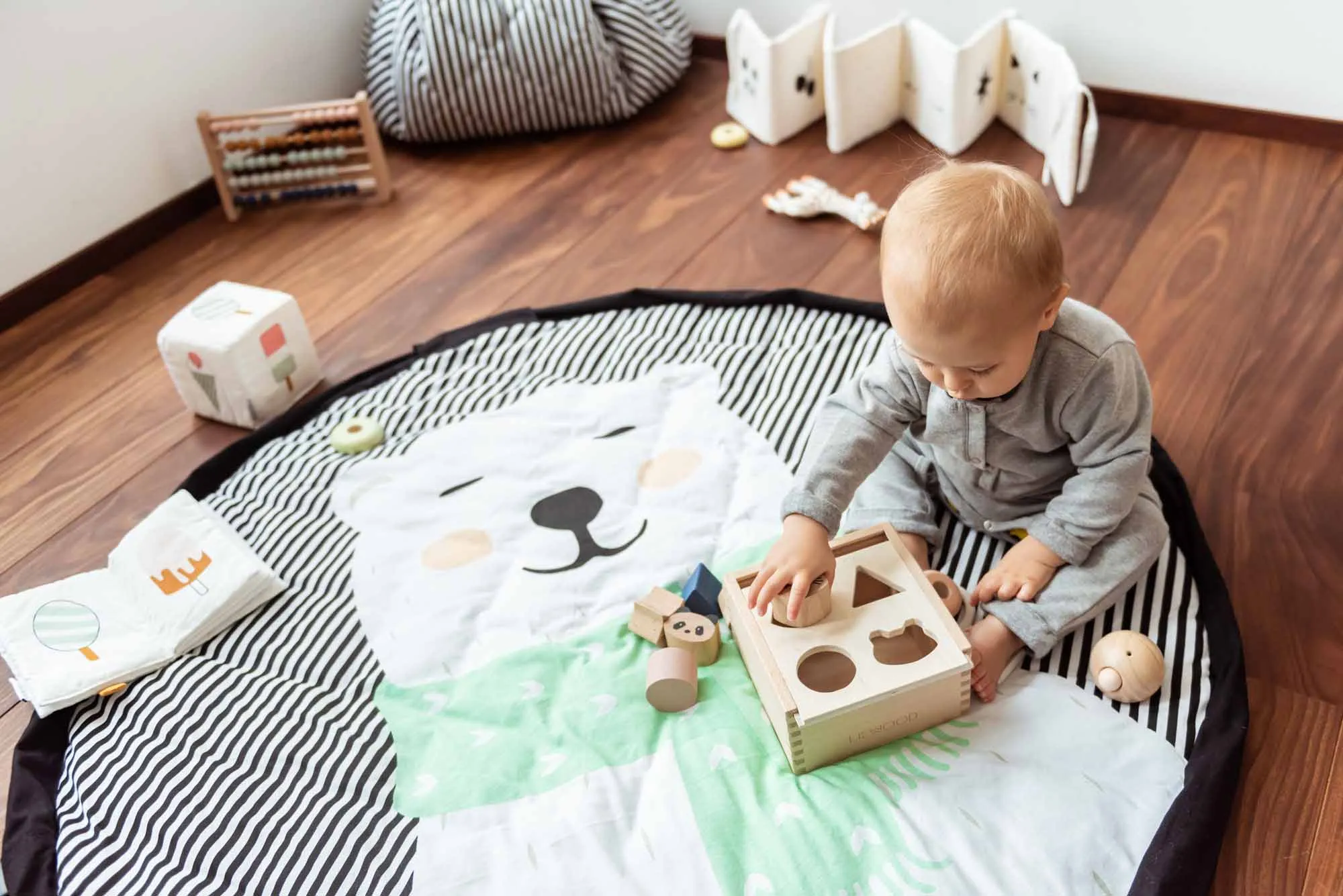 Polar bear baby playmat - bag