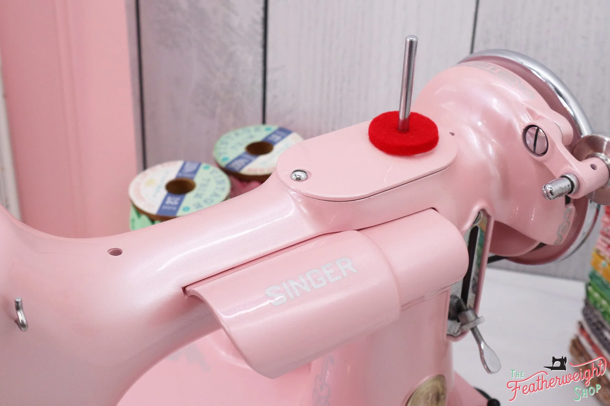 Singer Featherweight 221 Sewing Machine AE060*** - Fully Restored in Pink Frosting