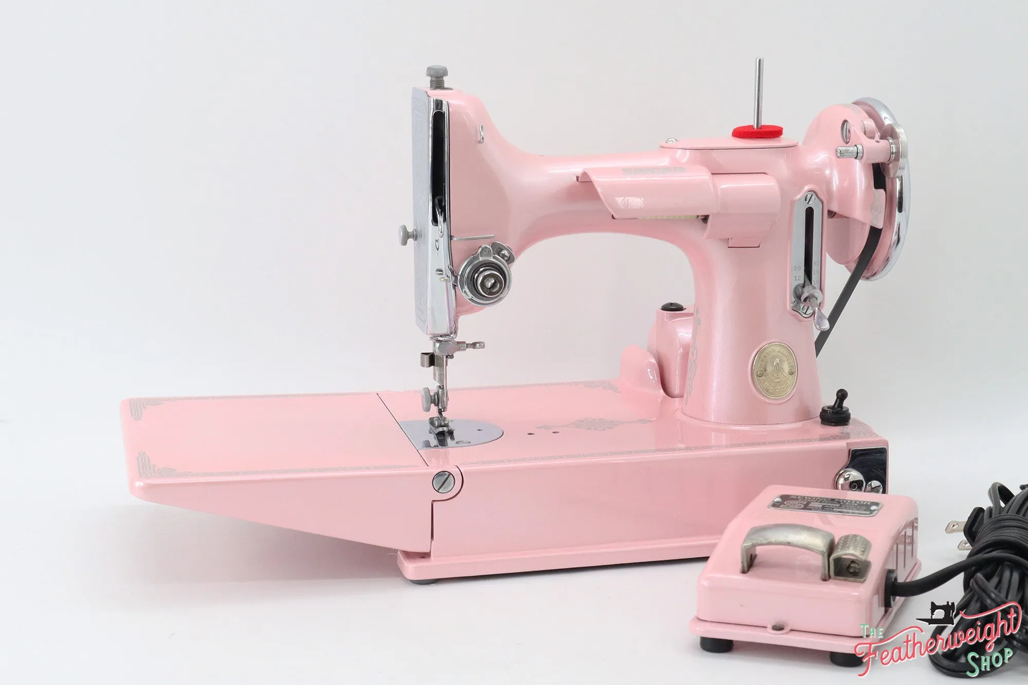 Singer Featherweight 221 Sewing Machine AE060*** - Fully Restored in Pink Frosting