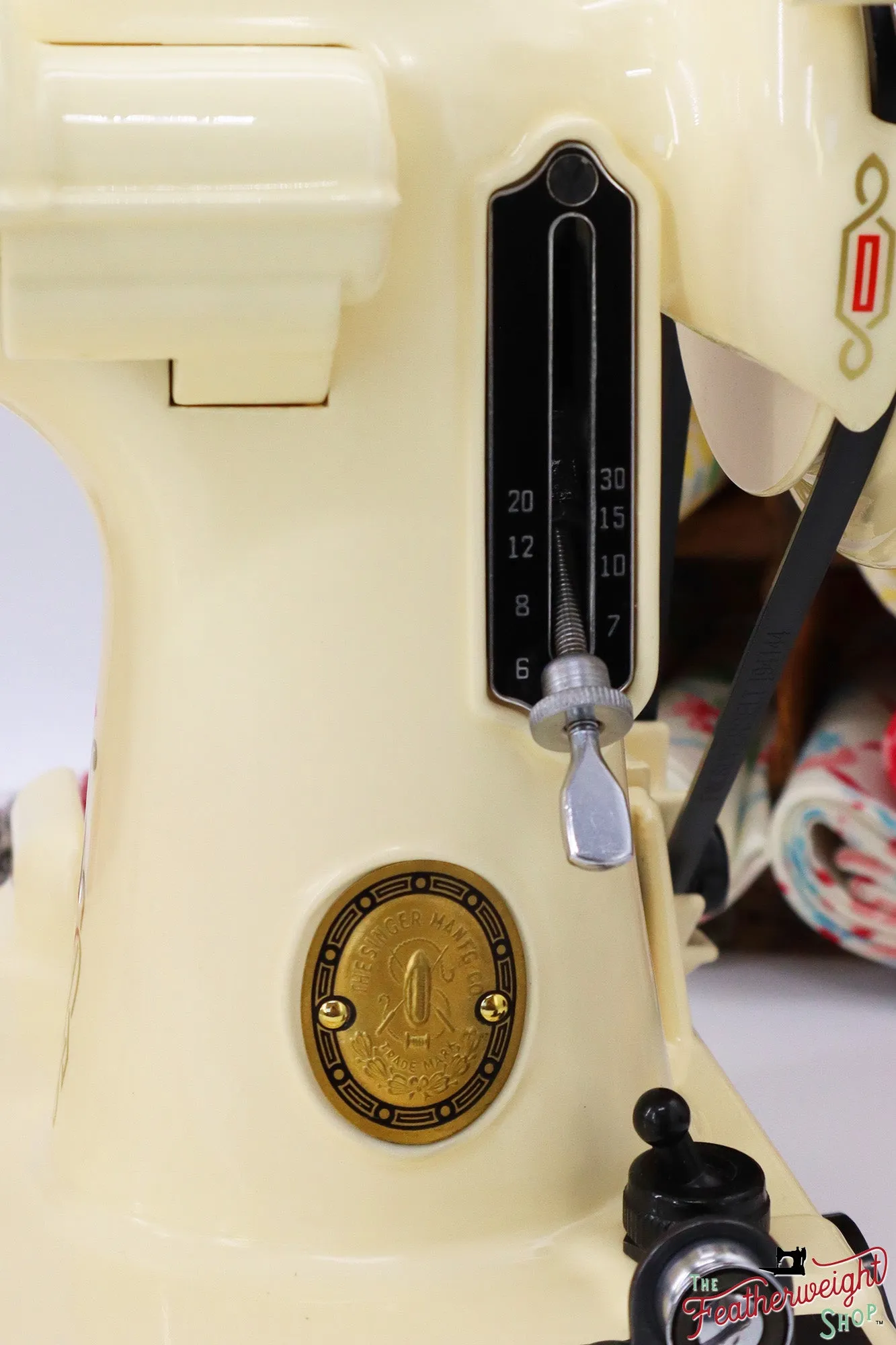 Singer Featherweight 221K, EH890*** - Fully Restored in Sugar Cookie